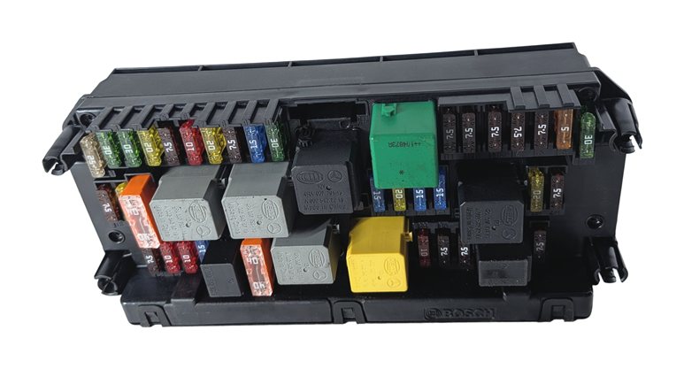 Thumbnail 6: 2011 MERCEDES E350 W212 3.5L FRONT SIGNAL ACQUISITION SAM MODULE FUSE BOX RELAY