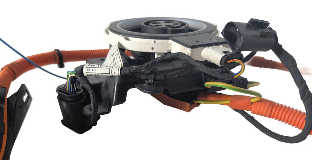 Thumbnail 5: 16-18 BMW 330E (F30) HYBRID HIGH VOLTAGE BATTERY CHARGER PLUG CHARGING PORT