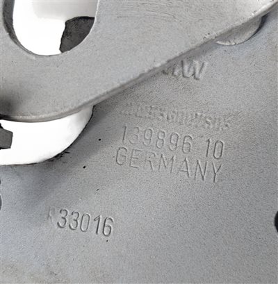 Thumbnail 7: 12-21 BMW 2 3 4 SERIES (F22 F30 F32 F34) LEFT & RIGHT HOOD HINGE SET 2 (Silver)