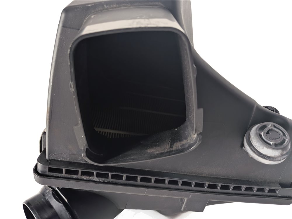 Thumbnail 7: 2016-2018 BMW 330E HYBRID (F30) 2.0L B48 AIR CLEANER AIR INTAKE FILTER BOX