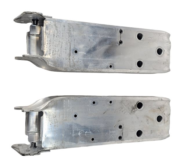 16-18 BMW 330E HYBRID (F30) L & R FRONT BUMPER REINFORCEMENT MOUNT BRACKET SET-2