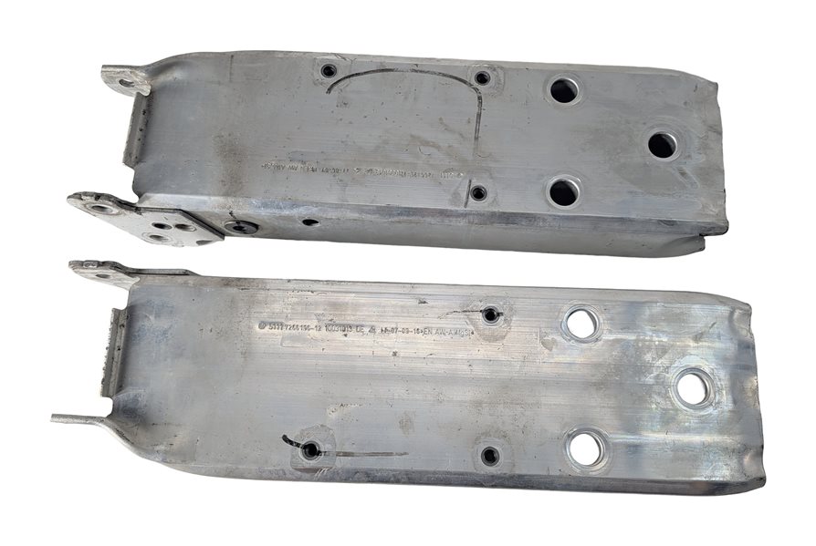 Thumbnail 5: 16-18 BMW 330E HYBRID (F30) L & R FRONT BUMPER REINFORCEMENT MOUNT BRACKET SET-2