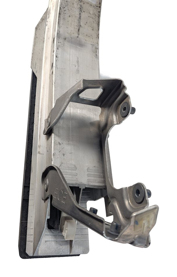 Thumbnail 4: 2016-2018 BMW 330E HYBRID (F30) FRONT BUMPER REINFORCEMENT IMPACT BRACE BAR