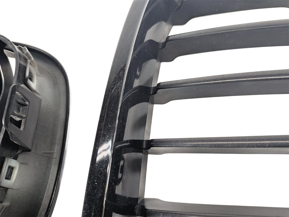 Thumbnail 6: 12-18 BMW 3 SERIES (F30) ///M-SPORT FRONT LEFT & RIGHT UPPER KIDNEY GRILLE SET/2