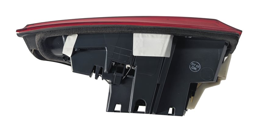 Thumbnail 8: 16-18 BMW 3-SERIES (F30) SEDAN REAR RIGHT INNER LED TAILLIGHT BRAKE LIGHT LAMP