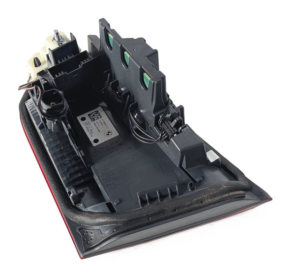 Thumbnail 9: 16-18 BMW 3-SERIES M3 (F30) SEDAN REAR LEFT INNER TRUNK LED TAILLIGHT LIGHT LAMP
