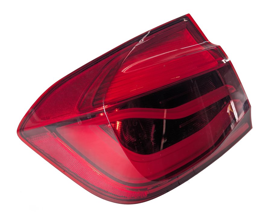 Thumbnail 4: 16-18 BMW 3-SERIES (F30) SEDAN REAR LEFT OUTER LED TAILLIGHT BRAKE LIGHT LAMP
