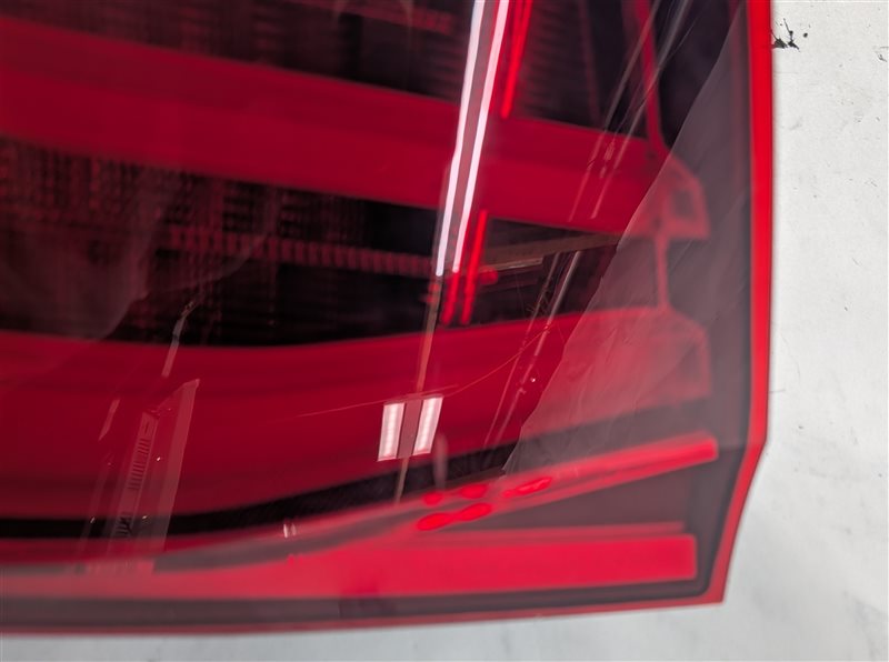 Thumbnail 9: 16-18 BMW 3-SERIES (F30) SEDAN REAR LEFT OUTER LED TAILLIGHT BRAKE LIGHT LAMP
