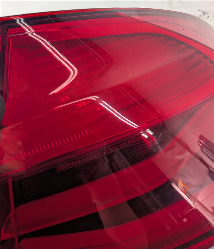 Thumbnail 10: 16-18 BMW 3-SERIES (F30) SEDAN REAR RIGHT OUTER LED TAILLIGHT BRAKE LIGHT LAMP