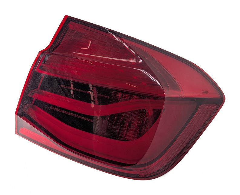 Thumbnail 5: 16-18 BMW 3-SERIES (F30) SEDAN REAR RIGHT OUTER LED TAILLIGHT BRAKE LIGHT LAMP