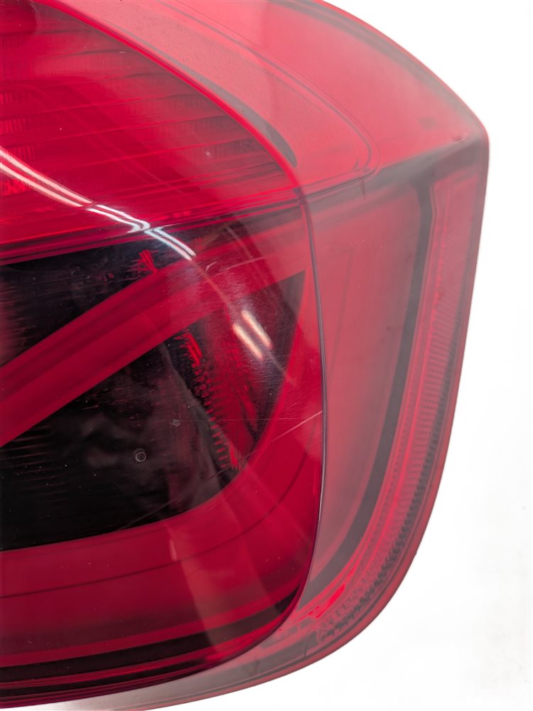 Thumbnail 8: 16-18 BMW 3-SERIES (F30) SEDAN REAR RIGHT OUTER LED TAILLIGHT BRAKE LIGHT LAMP
