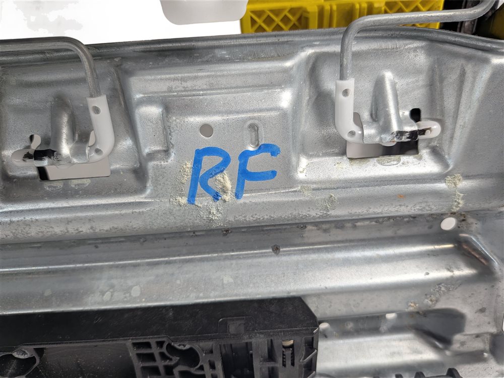 Thumbnail 10: 2012-2019 BMW 320i 328i 330E 335i (F30) FRONT RIGHT PASSENGER POWER SEAT TRACK