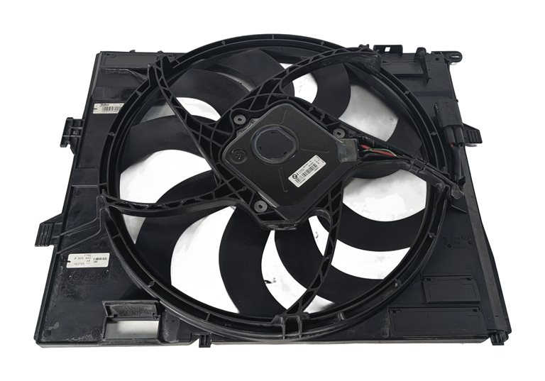 2017-2021 BMW 2 3 4 (F22 F30 F32 F33 F34) 2.0L ENGINE 600w RADIATOR COOLING FAN