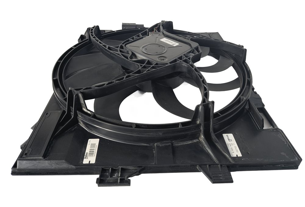 Thumbnail 4: 2017-2021 BMW 2 3 4 (F22 F30 F32 F33 F34) 2.0L ENGINE 600w RADIATOR COOLING FAN