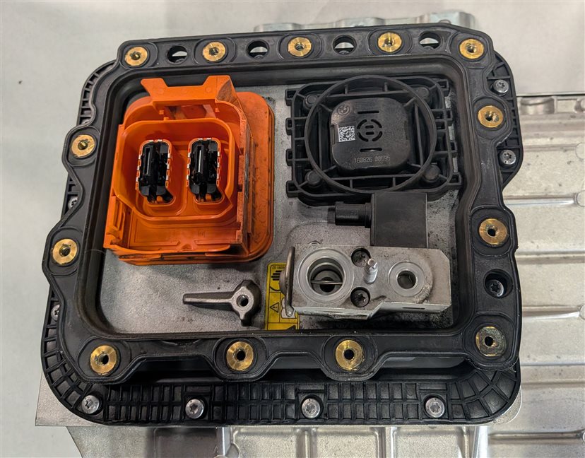 Thumbnail 12: 2016-2017 BMW 330E (F30) PLUG IN HYBRID HIGH VOLTAGE BATTERY PACK ASSEMBLY