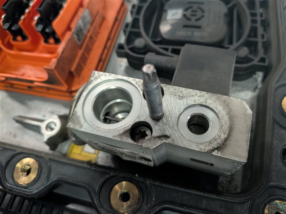 Thumbnail 15: 2016-2017 BMW 330E (F30) PLUG IN HYBRID HIGH VOLTAGE BATTERY PACK ASSEMBLY