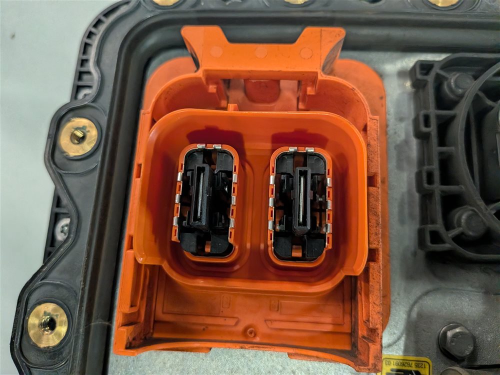 Thumbnail 16: 2016-2017 BMW 330E (F30) PLUG IN HYBRID HIGH VOLTAGE BATTERY PACK ASSEMBLY
