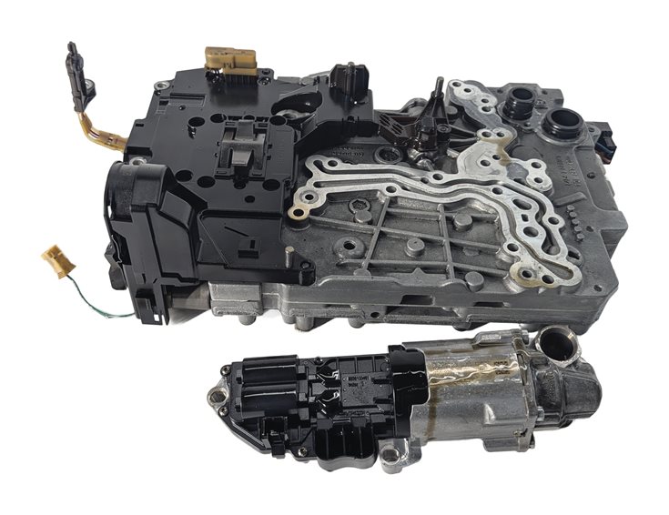 Thumbnail 4: 16-18 BMW 330E HYBRID (F30) 8P75HZ AUTO TRANSMISSION VALVE BODY & MECHATRONIC