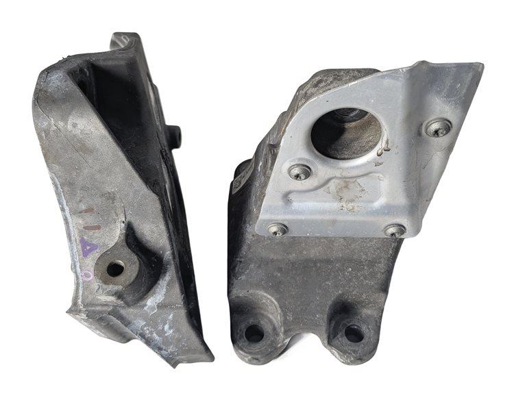 Thumbnail 7: 2017 BMW 330E (F30) 2.0L (B48) ENGINE MOTOR MOUNT BRACKET LEFT & RIGHT SET/2