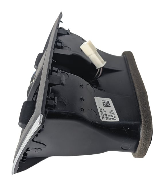 Thumbnail 4: 2017 BMW 330E (F30) REAR CENTER CONSOLE HEAT AIR AC VENT (Black)