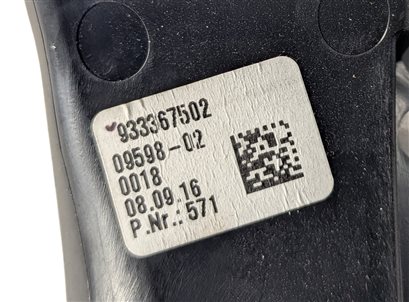 Thumbnail 8: 2017 BMW 330E (F30) REAR CENTER CONSOLE HEAT AIR AC VENT (Black)