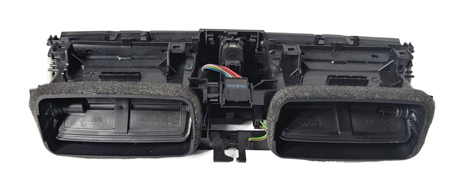 Thumbnail 6: 2017 BMW 330E (F30) CENTER DASH HEAT AIR AC VENT w/HAZARD LOCK SWITCH (Black)