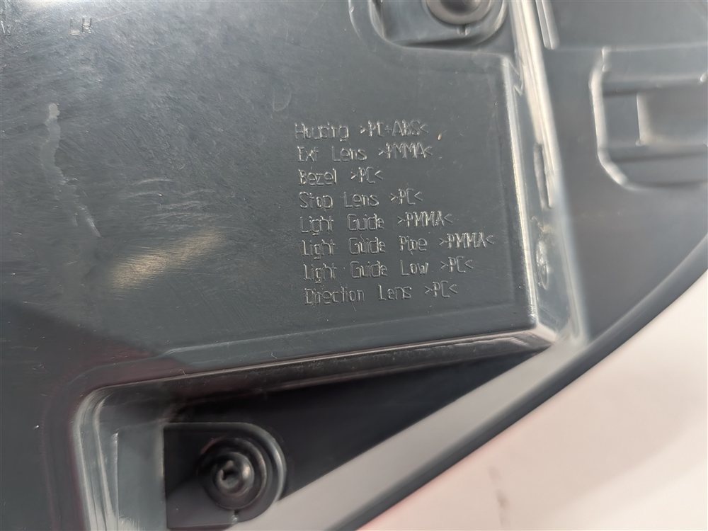 Thumbnail 7: 2016-2019 BMW X1 (F48) REAR LEFT OUTER TAILLIGHT (FITS MODELS w/ LED HEADLIGHTS)