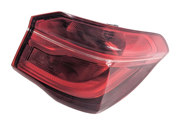 Thumbnail 4: 16-19 BMW X1 (F48) REAR RIGHT OUTER TAILLIGHT (FITS MODELS w/ LED HEADLIGHTS)