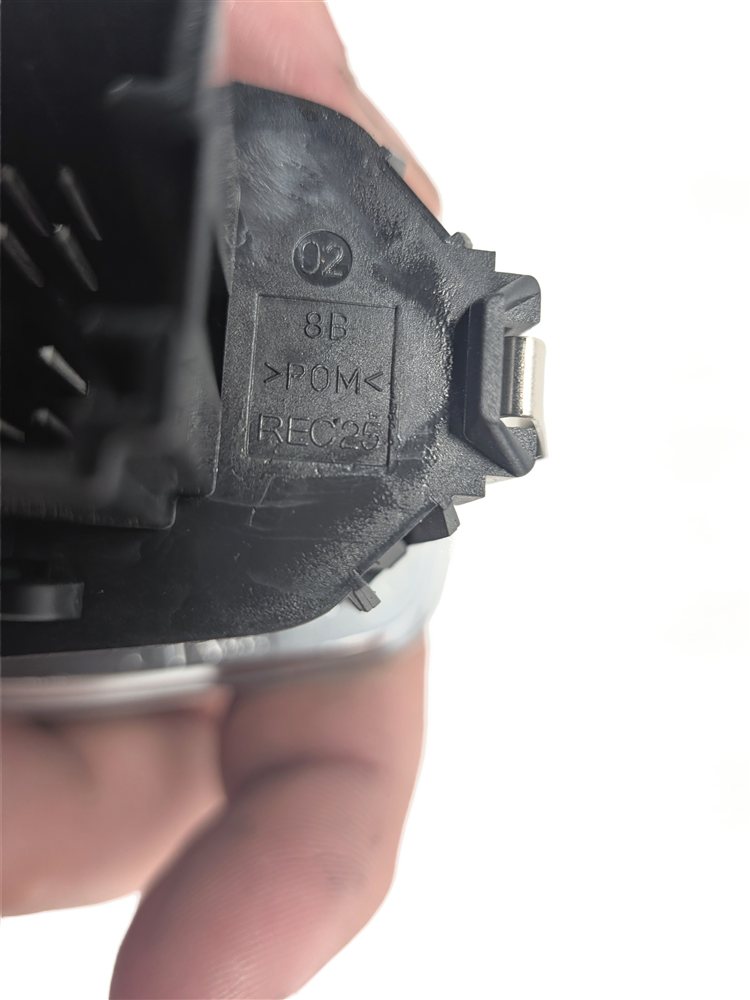 Thumbnail 6: 16-22 BMW X1 X2 F48 F39 ENGINE IGNITION START STOP SWITCH BUTTON CONTROL