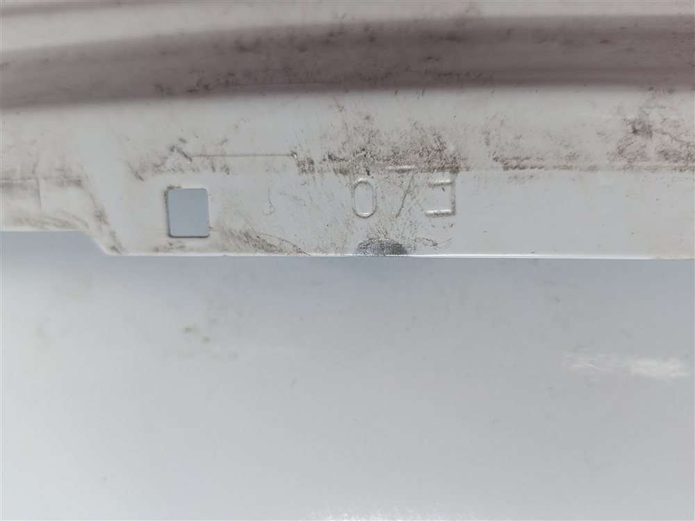 Thumbnail 5: 16-22 BMW X1 F48 REAR FUEL GAS FILL TANK DOOR LID COVER (White)