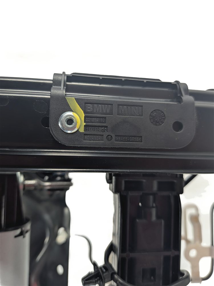 Thumbnail 6: 16-19 BMW X1 (F48) FRONT RIGHT STANDARD PASSENGER SEAT TRACK w/ ADJUST MOTORS