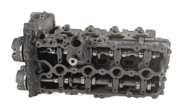 Thumbnail 3: 2009-2012 AUDI S5 (B8 8T) 4.2L TFSI V8 ENGINE RIGHT PASSENGER CYLINDER HEAD