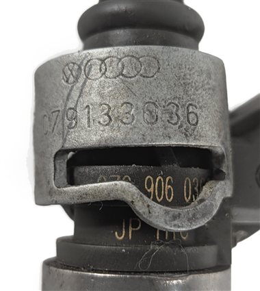 Thumbnail 7: 07-13 AUDI A6 A8 Q7 S5 R8 (B8 8K 8T 4S) 4.2L 5.2L TFSI ENGINE FUEL INJECTOR SET8