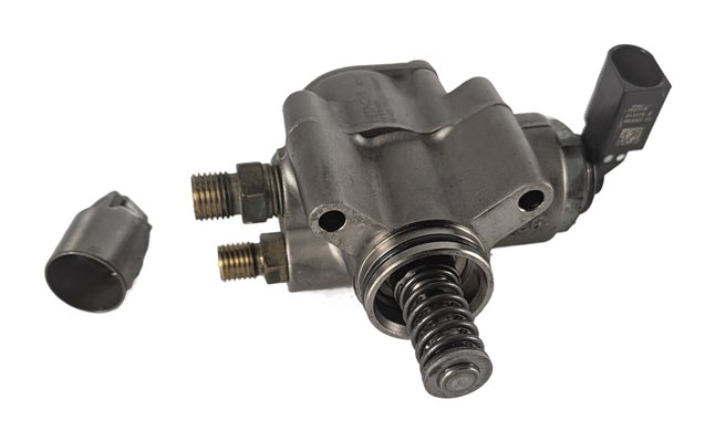 08-15 AUDI Q7 S5 R8 4L 4S B8 8T 4.2L TFSI V8 LEFT HPFP HIGH PRESSURE FUEL PUMP