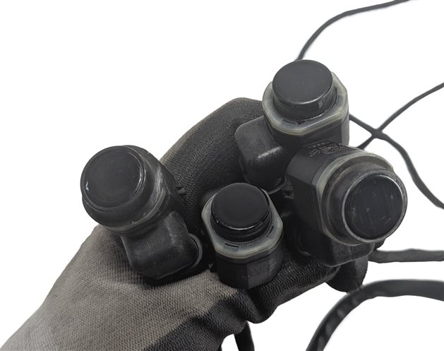 Thumbnail 3: 2012 AUDI S5 B8 8T REAR PARK ASSIST PDC DISTANCE SENSOR SET/4 w/HARNESS (Black)