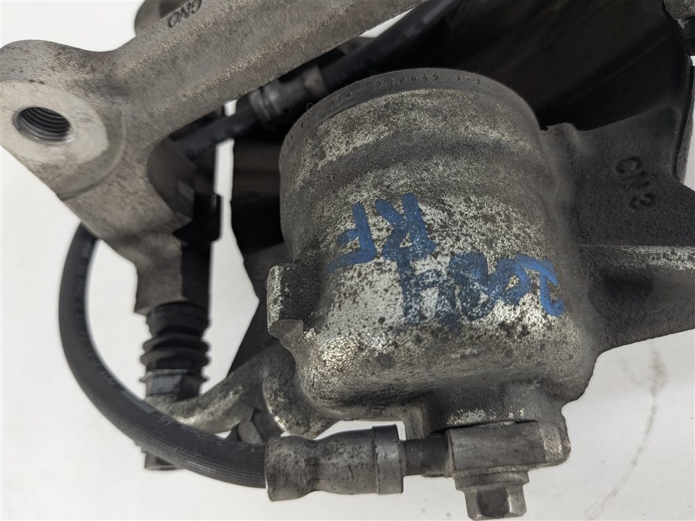 Thumbnail 4: 2015-2024 AUDI A3 S3 VW PASSAT (8V) FRONT RIGHT BRAKE CALIPER