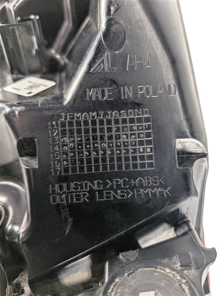 Thumbnail 9: 15-16 AUDI A3 S3 8V SEDAN CONVERTIBLE RIGHT OUTER LED TAILLIGHT BRAKE LIGHT LAMP