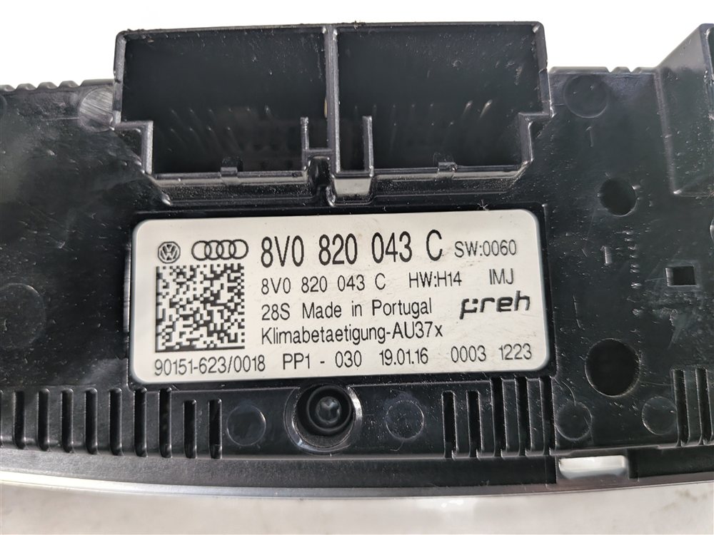 Thumbnail 6: 2015-2017 AUDI A3 S3 8V FRONT AUTO HEATER A/C TEMPERATURE CLIMATE CONTROL PANEL