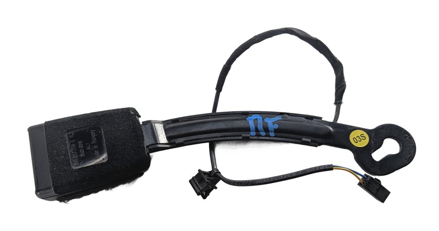 Thumbnail 4: 15-19 AUDI A3 S3 RS3 (8V) FRONT LEFT/RIGHT SEATBELT BUCKLE SET/2 (Black)