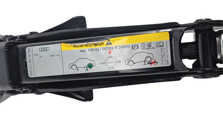 Thumbnail 8: 2015-2020 AUDI A3 S3 (8V 8Y) SPARE TIRE JACK LUG WRENCH TOW HOOK TOOL SET