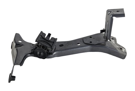 2016 AUDI A3 (8V) FRONT RIGHT PASSENGER FENDER MOUNTING SUPPORT BRACKET