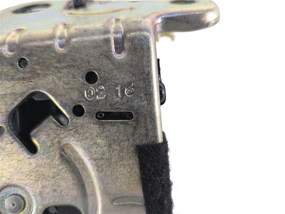 Thumbnail 7: 2016 AUDI A3 (8V) SEDAN REAR TRUNK BOOT DECK LID LOCK LATCH CATCH 4H0827505A