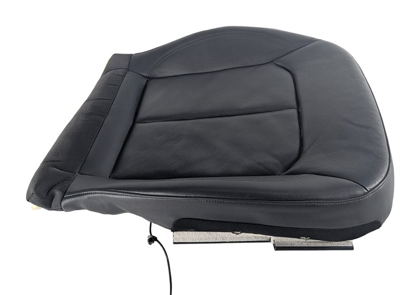 Thumbnail 3: 2016 AUDI A3 (8V) FRONT RIGHT LOWER SEAT CUSHION LEATHERETTE (Black)
