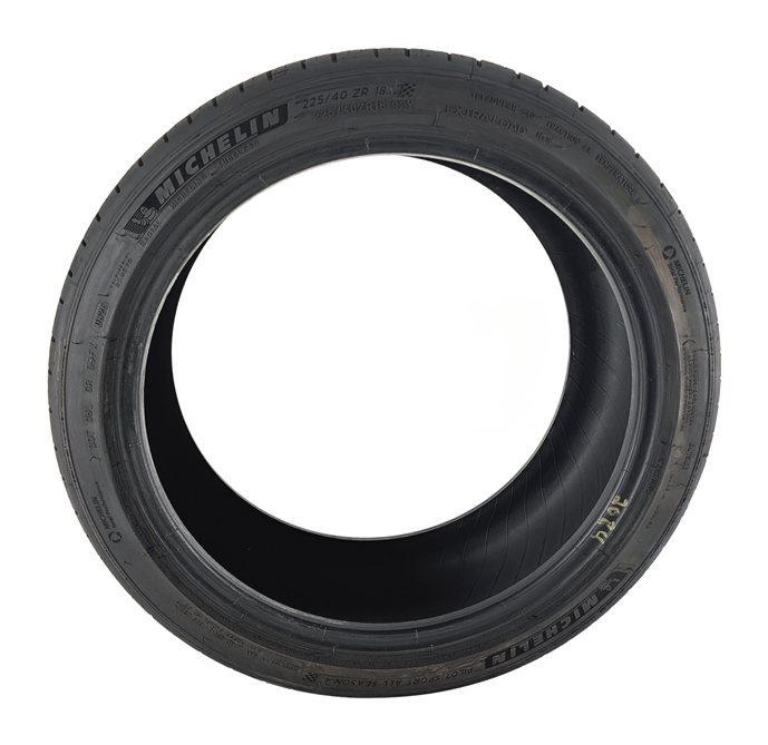 MICHELIN PILOT SPORT ALL SEASON 4 225/40ZR18 92Y XL 8/32 DOT 0826 TIRE