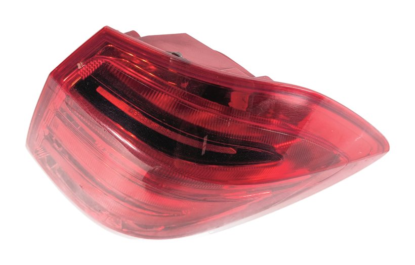 Thumbnail 4: 13-16 MERCEDES GL (X166) REAR RIGHT PASSENGER OUTER TAILLIGHT BRAKE LIGHT LAMP