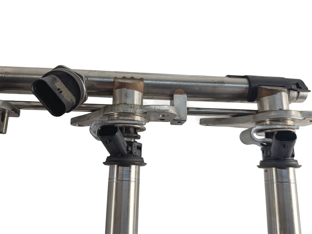 Thumbnail 10: 15-16 MERCEDES GL450 GLE400 X166 M276 LEFT/RIGHT FUEL RAIL SET/2 w/6 INJECTORS