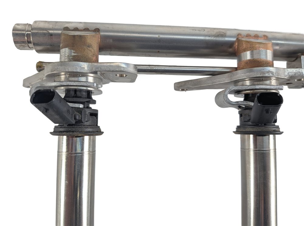 Thumbnail 8: 15-16 MERCEDES GL450 GLE400 X166 M276 LEFT/RIGHT FUEL RAIL SET/2 w/6 INJECTORS