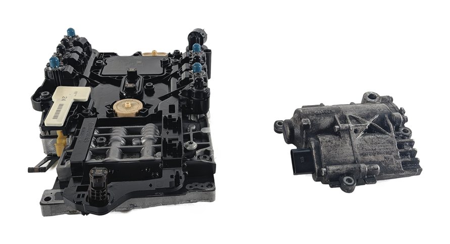 Thumbnail 2: 15-17 MERCEDES E C GL GLE X166 722.9 VALVE BODY CONDUCTOR PLATE OIL PUMP SET/2