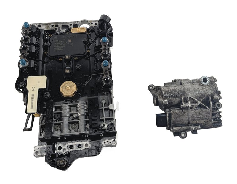 Thumbnail 3: 15-17 MERCEDES E C GL GLE X166 722.9 VALVE BODY CONDUCTOR PLATE OIL PUMP SET/2