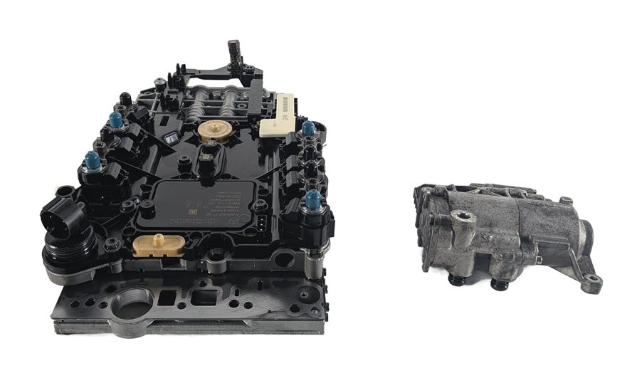 Thumbnail 6: 15-17 MERCEDES E C GL GLE X166 722.9 VALVE BODY CONDUCTOR PLATE OIL PUMP SET/2